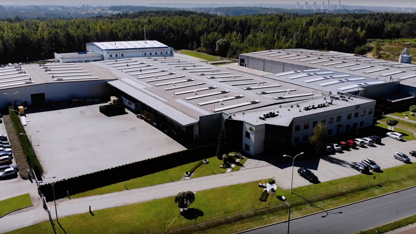 Фабриките на FM Turen могат да произвеждат 85 000 врати