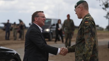 Германия е готова да разположи дългосрочно силна бригада в Литва