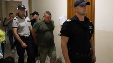 Снимка БТА Районният съд в Бургас остави в ареста и