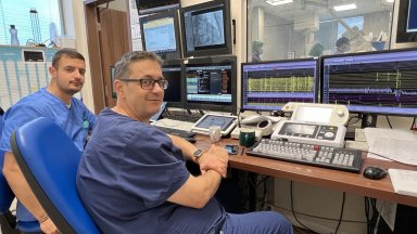 Всичко минава повече от добре и екипът установява че може