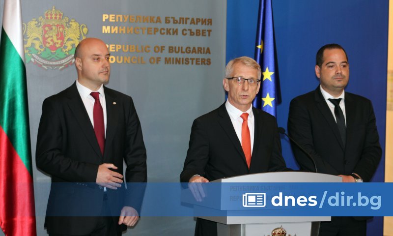 В позиция от името на целия кабинет Денков заяви, че