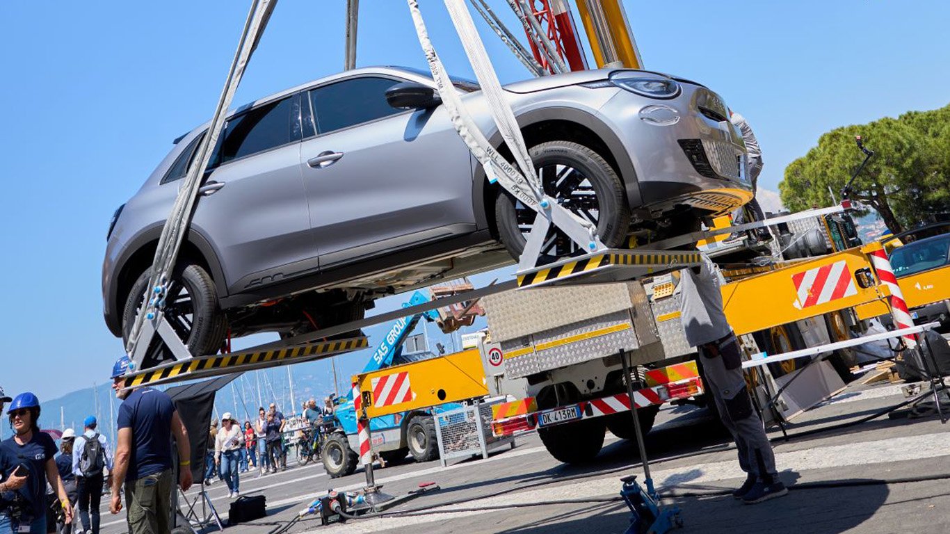 FIAT спира производството на сиви автомобили