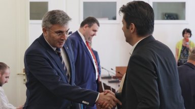 На разговора за реформата в основния ни закон присъства и