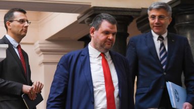 Румен Христов от ГЕРБ СДС председател на СДС пък каза в