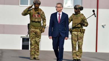 Помолен за коментар на решението на президента Румен Радев да