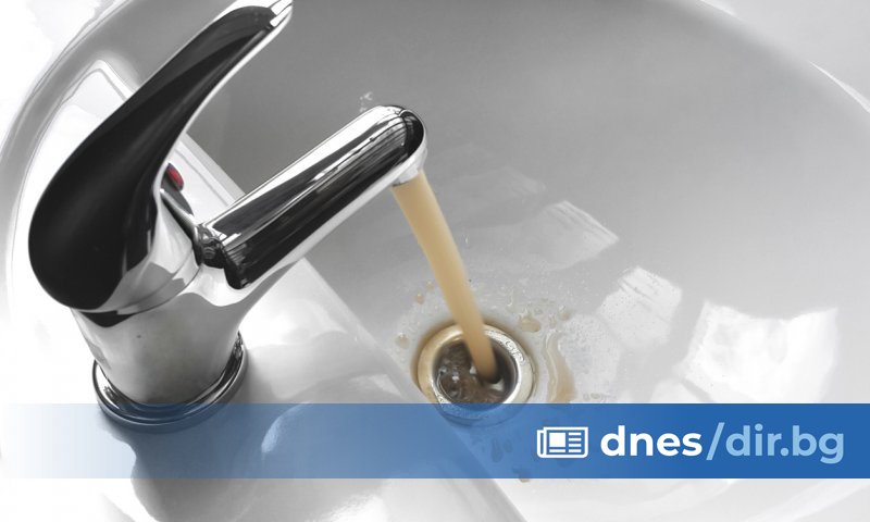 Препоръчително е също при ползване на вода от резервни съдове