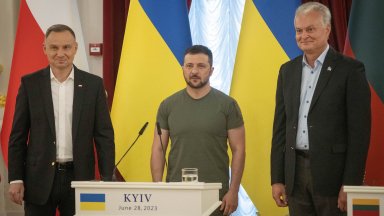 Зеленски заяви че получава ежедневни отчети за ситуацията на украинско беларуската