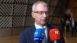 Николай Денков: Правя всичко възможно да се стигне до ротация с Мария Габриел