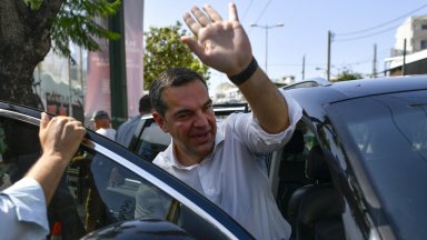 Ципрас подаде  оставка от ръководството на СИРИЗА