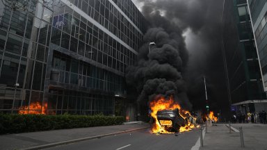 Френският президент Макрон разговаря днес по телефона с германския президент