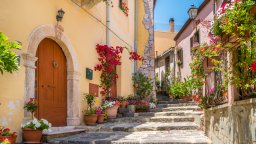Приключението да си собственик на къща за 1 евро в Сицилия