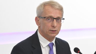 Като общи приоритети Николай Денков определи законите по Плана за