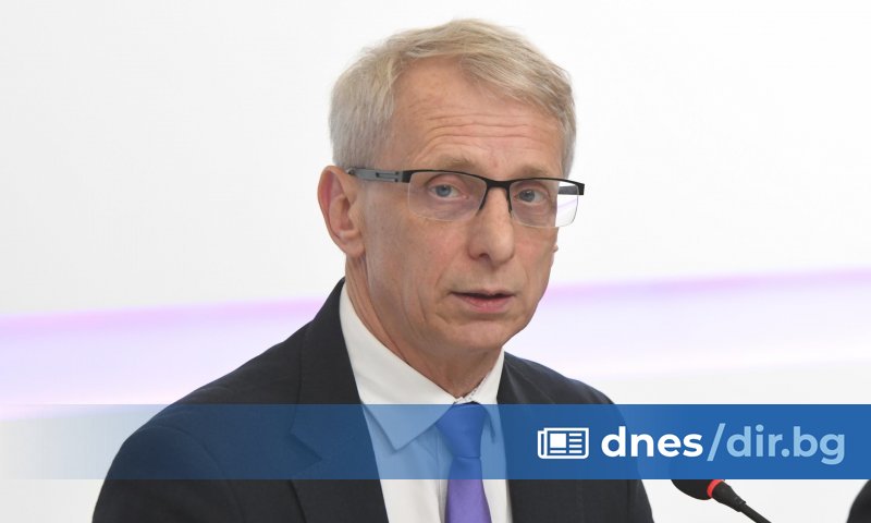 Като общи приоритети Николай Денков определи законите по Плана за