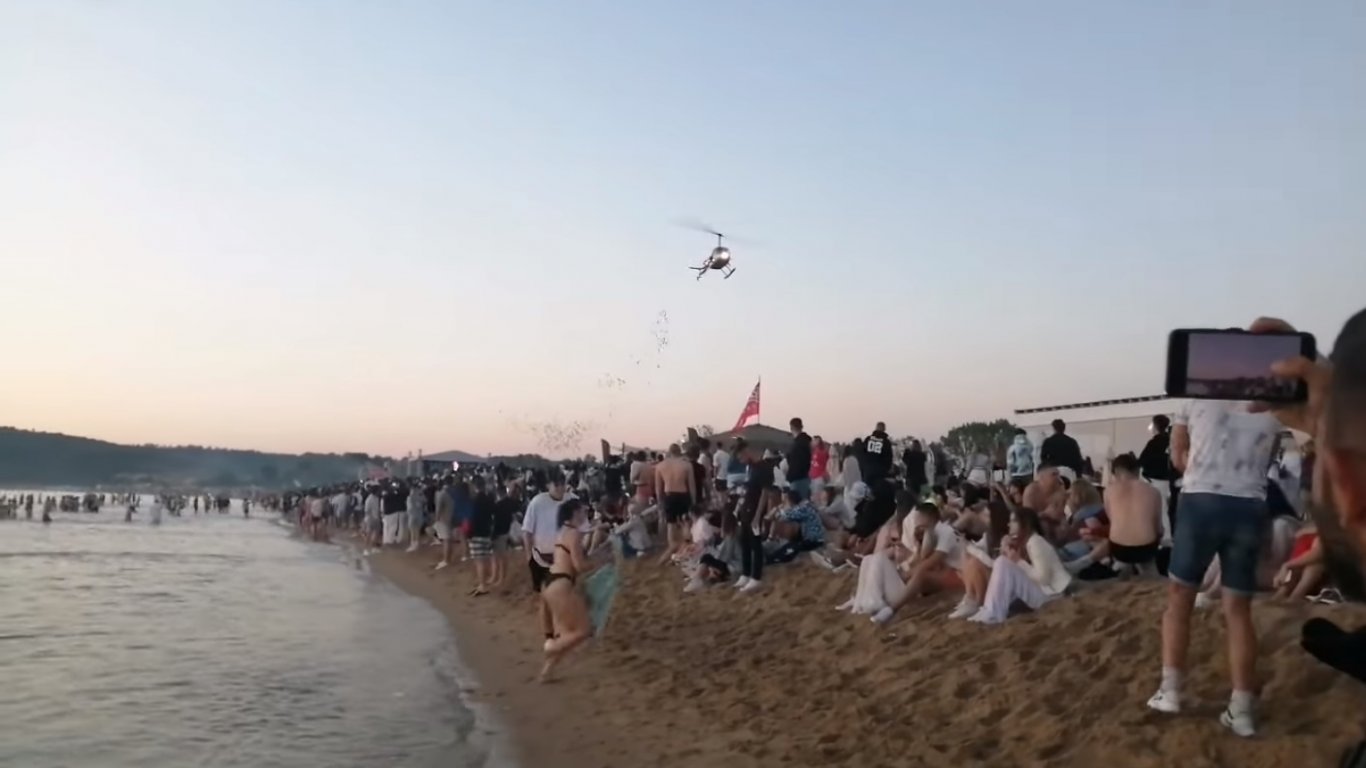 Шефът на ГВА губи поста си заради хеликопера над плаж "Градина"