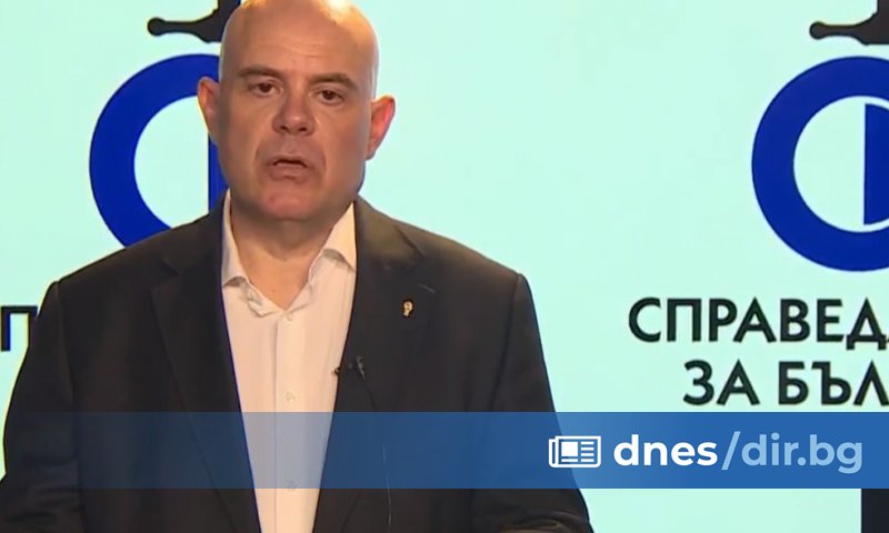 Намерението си да стане политик, след като ВСС го освободи,