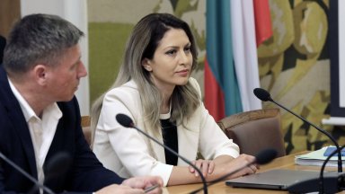 Според първата политическа сила в парламента аргументите на президента в