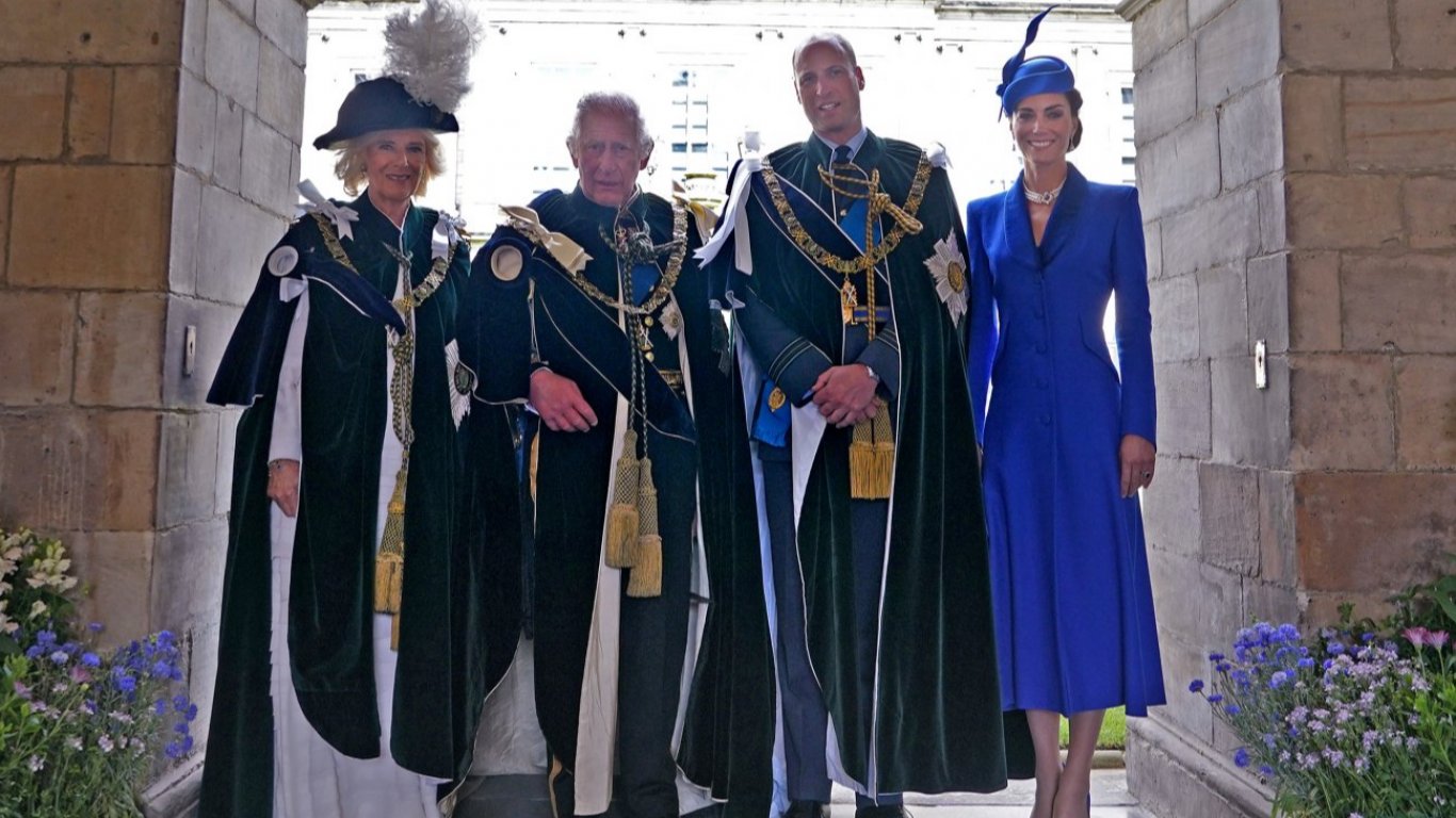 Принц Уилям и Кейт Мидълтън се присъединиха втората мини коронация на крал Чарлз III и кралица Камила