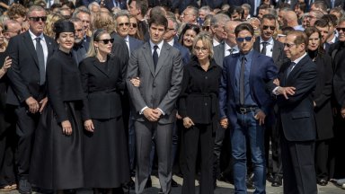 Котировките преди това се повишиха заради спекулации че семейството може