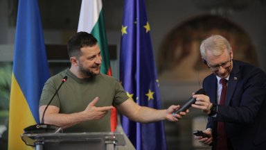 Украинският президент Володимир Зеленски заяви днес че страната му и