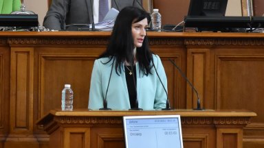 Габриел: България се включва в Европейския център за противодействие на хибридните заплахи