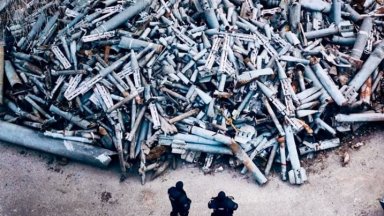 "Шпигел" Европа отчаяно търси боеприпаси в Индия… и ги намира в България