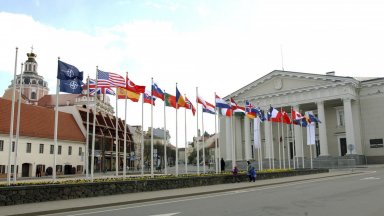 Този обрат разбираемо активизира поддръжниците на алианса Заявлението на генералния