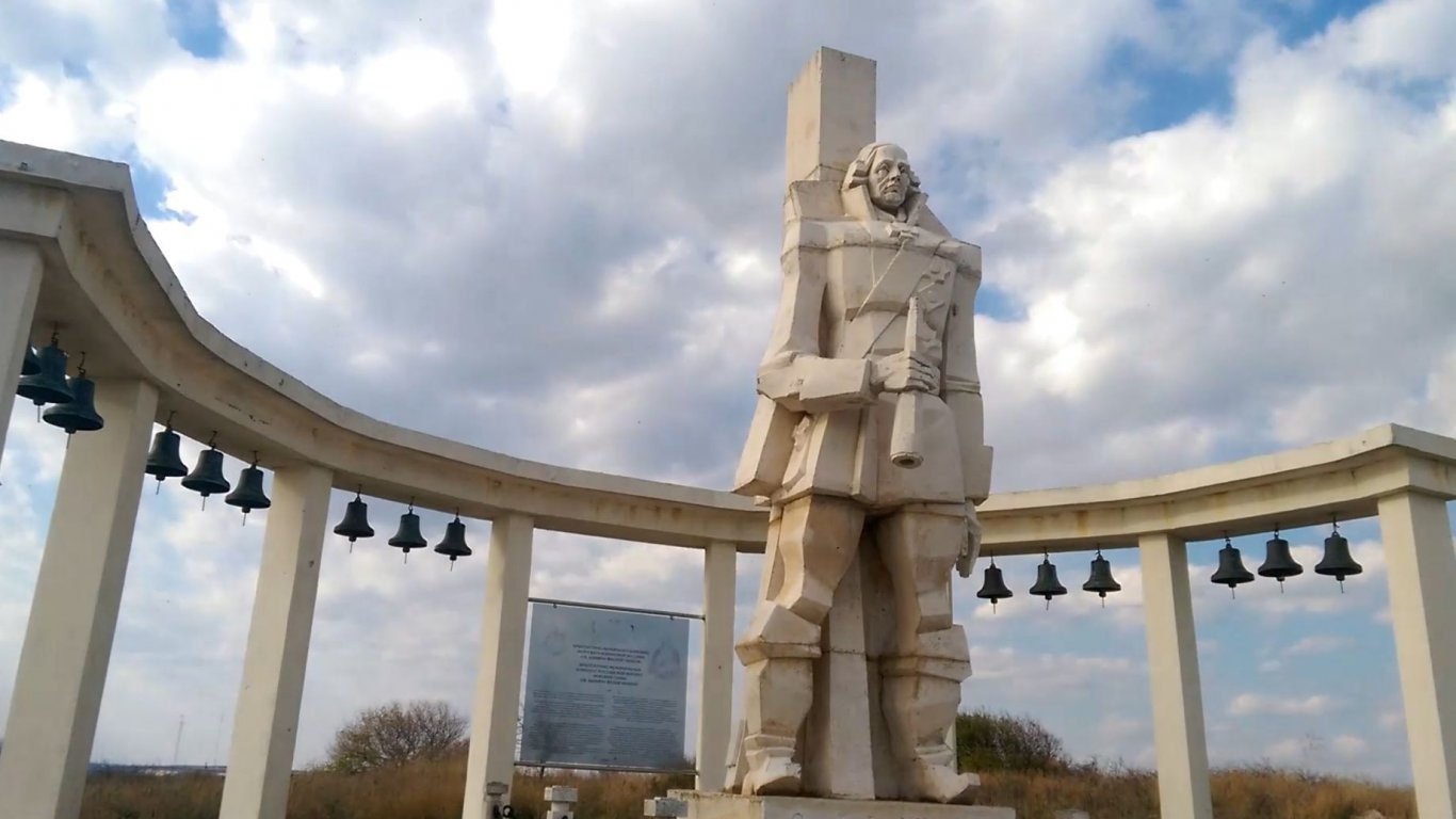 Откраднаха 13 камбани от мемориала на адмирал Ушаков на нос Калиакра
