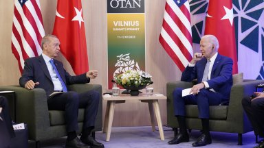 Ердоган и Байдън разговаряха в рамките на срещата на върха