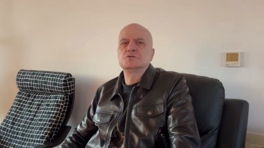 Слави Трифонов поиска и оставките на Никола Минчев и Росица Кирова заради репликата на Рашидов