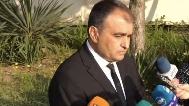 Той добави че иска да успокои гражданите че в момента