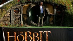 Първо издание на "Хобит" от Дж. Р. Р. Толкин беше продадено за над 10 000 британски лири