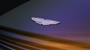 Aston Martin забавя пускането на първия си електрически автомобил заради липса на интерес