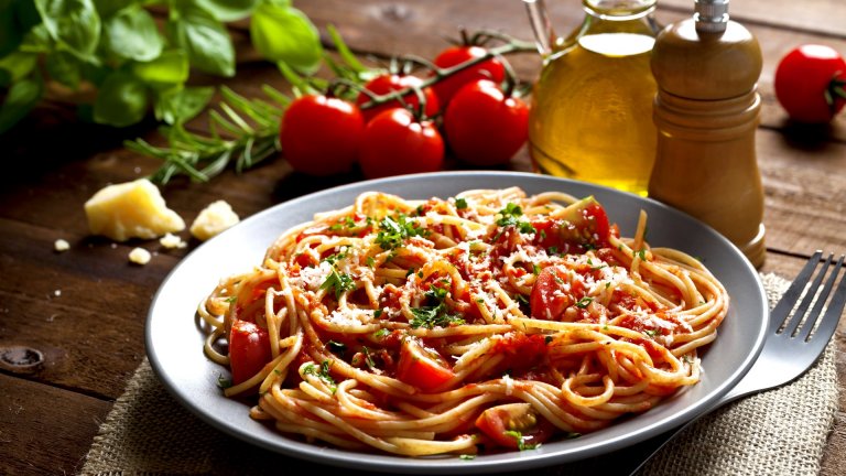 По-лесно няма накъде: Спагети с домати