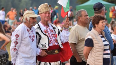 Пилонът се изгражда по проект на фондацията Наследство в бъдещето