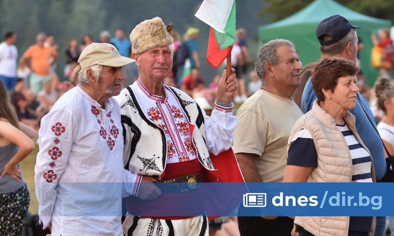 Пилонът се изгражда по проект на фондацията Наследство в бъдещето