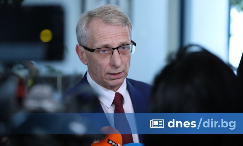 По-рано подобна теза изказа и съпредседателят на ПП-ДБ пред БНР. 
Отношението