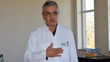 Поводът медикът сам да пожелае да се раздели с поста