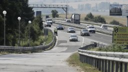 Затварят едното платно на магистрала “Тракия” край Бургас