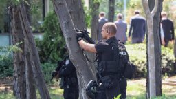 11 г. от атентата в Сарафово: Снайперисти охраняваха възпоменателната церемония (снимки)