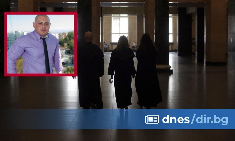 В съдебната зала стана известно, че обвиняемият, който е санитар