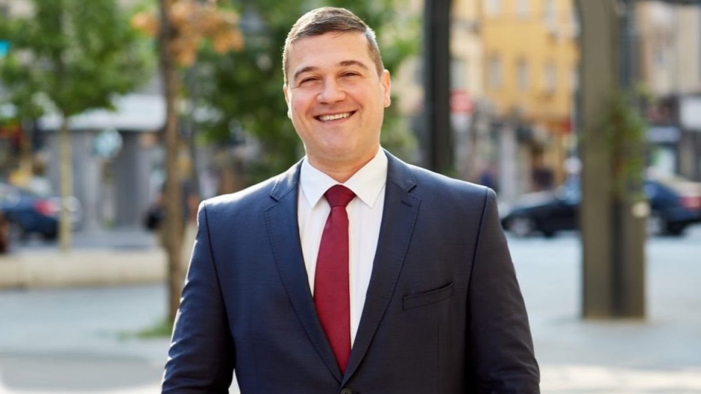Мая Манолова издига Никола Вапцаров за кандидат-кмет на София 