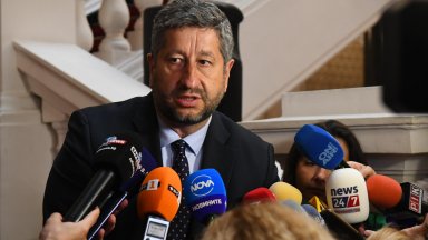 Разбрахме се следващото четене на Конституцията да бъде на 8