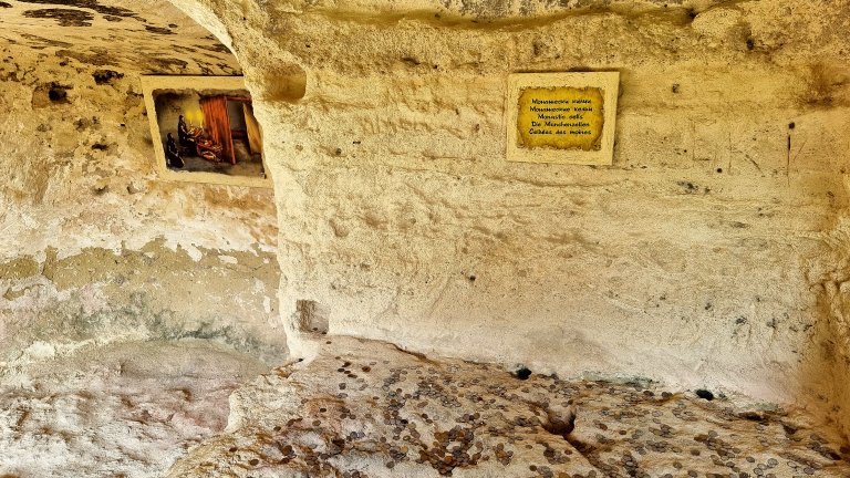 Аладжа манастир и времето на златните сърца