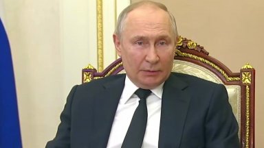 В изказването си той конкретно визира Полша и полските лидери