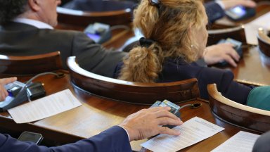 Парламентът отхвърли ветото на Радев върху промените в Закона за съдебната власт