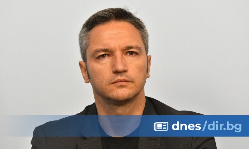 За мен е учудващо основанието, на което съм включен. Едното