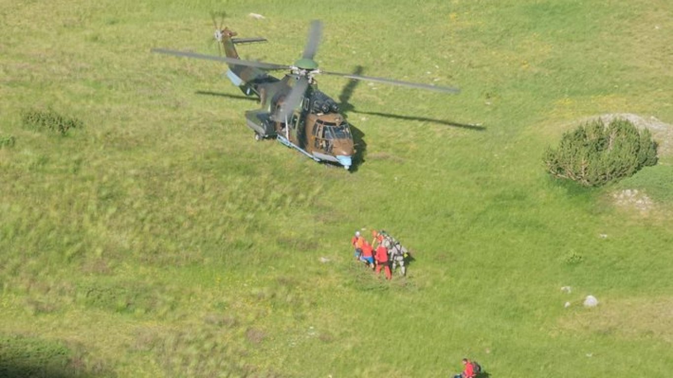 Спасената жена с военен хеликоптер в Пирин е загубила бебето си 