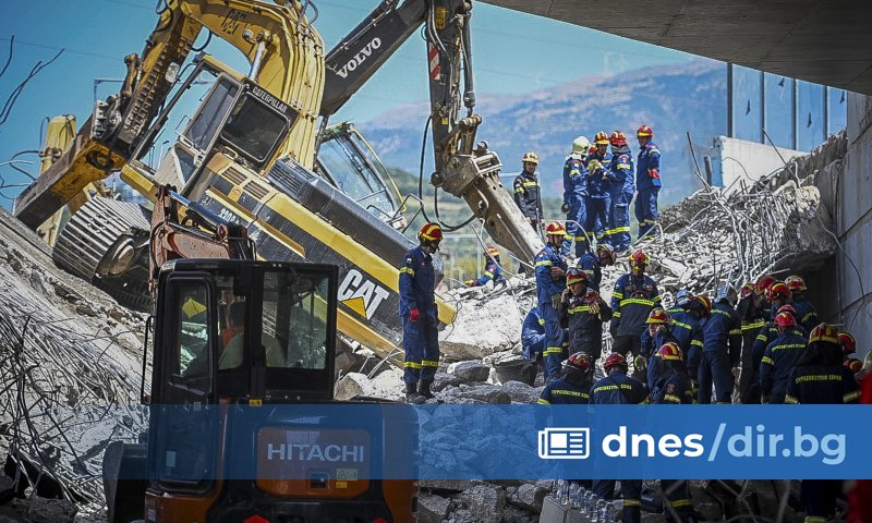 По случая гръцката полиция е арестувала ръководителя на обекта и