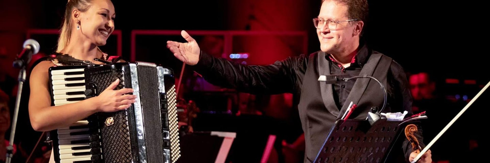 Плевенската филхармония представя национално турне с Веско Ешкенази и Вероника Тодорова под палката на Георги Милтиядов