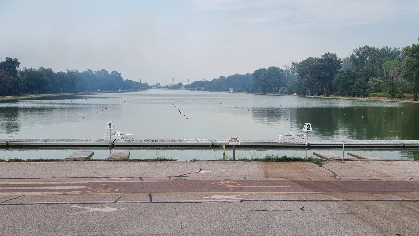 Откриха труп във водите на Гребния канал в Пловдив